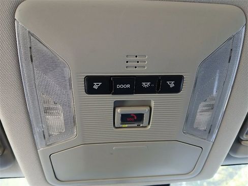 Used 2021 Toyota RAV4 XLE image 37