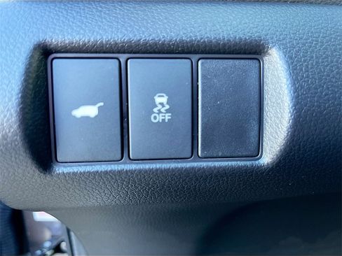 Used 2024 Honda Pilot EX-L image 10