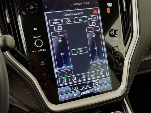 Used 2025 Subaru Outback Premium AWD/4WD image 24