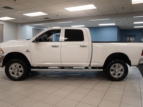 Used 2018 RAM 2500 Tradesman w/ Chrome Appearance Group AWD/4WD image 2