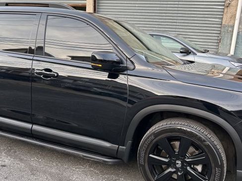Used 2025 Honda Pilot Black Edition image 18