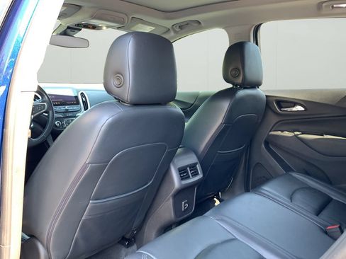 Used 2022 Chevrolet Equinox LT AWD/4WD image 17