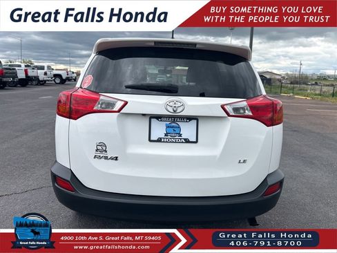 Used 2015 Toyota RAV4 LE FWD image 6