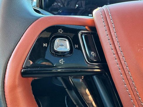 Certified 2025 Lincoln Aviator Reserve w/ Equipment Group 201A image 18