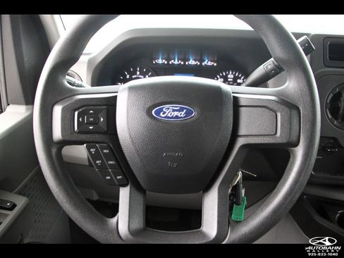 Used 2022 Ford E-450 and Econoline 450 Super Duty w/ Motorhome Prep Package image 21