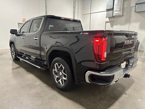 Used 2025 GMC Sierra 1500 SLT AWD/4WD image 7