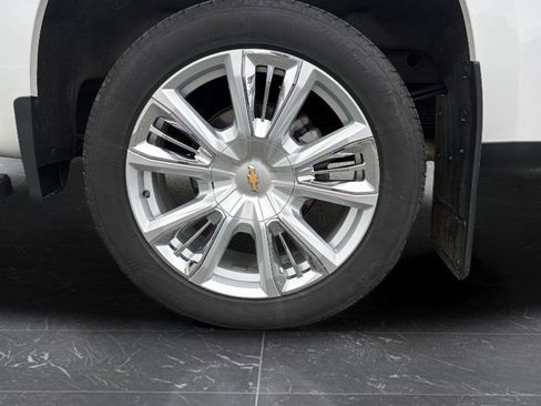 Certified 2023 Chevrolet Silverado 1500 High Country w/ High Country Premium Package AWD/4WD image 18