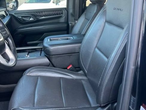 Used 2023 GMC Yukon Denali AWD/4WD image 13