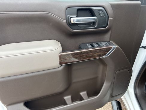 Used 2020 GMC Sierra 1500 Elevation w/ Elevation Value Package image 9