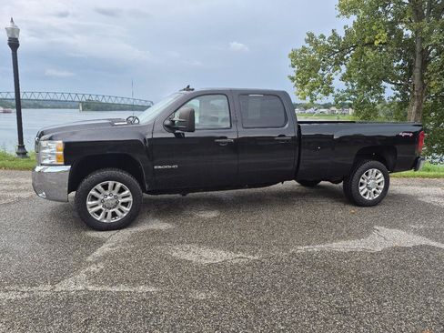 Used 2008 Chevrolet Silverado 2500 LT w/ 1LT Convenience Package AWD/4WD image 5