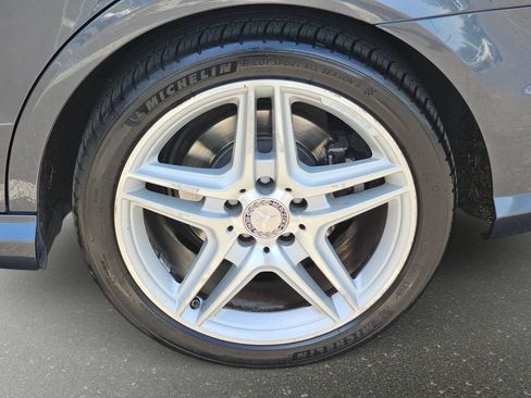 Used 2012 Mercedes-Benz E 350 Sedan image 36