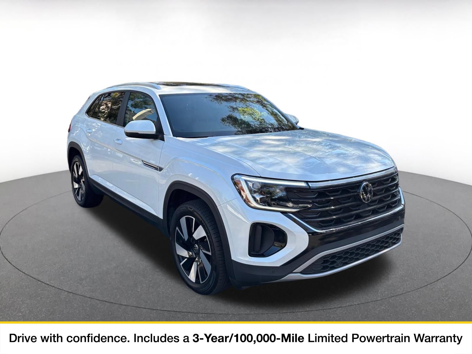Used 2026 Volkswagen Atlas Cross Sport SE FWD image 1