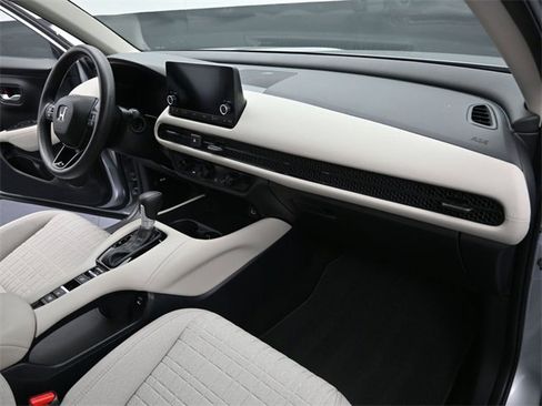 Certified 2024 Honda HR-V LX image 16