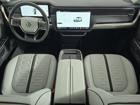 Used 2025 Rivian R1S Adventure AWD/4WD image 27