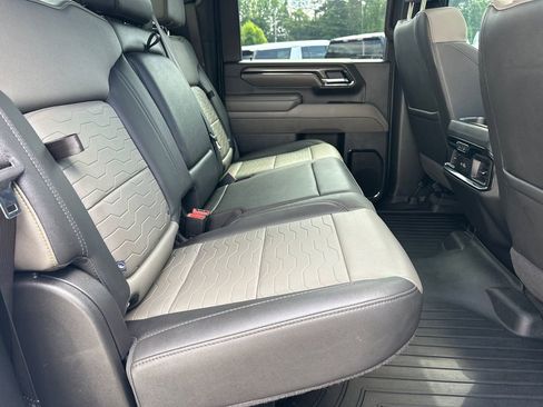 Used 2025 Chevrolet Silverado 2500 ZR2 w/ Technology Package AWD/4WD image 16