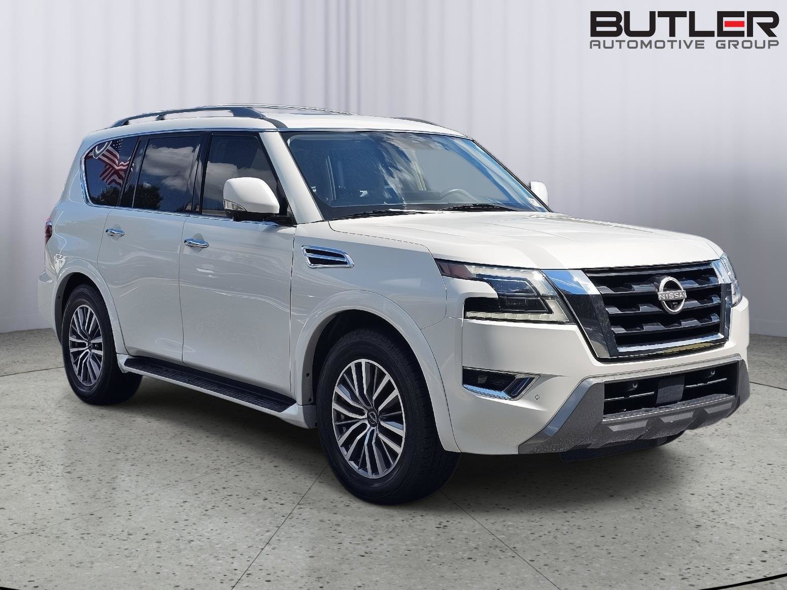 Used 2023 Nissan Armada SL w/ Captain's Chairs Package AWD/4WD image 5