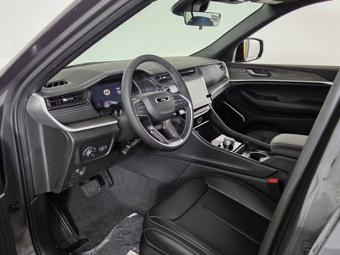 New 2026 Jeep Grand Cherokee Limited AWD/4WD image 13