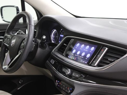 Used 2024 Buick Enclave Essence w/ Technology Package image 31