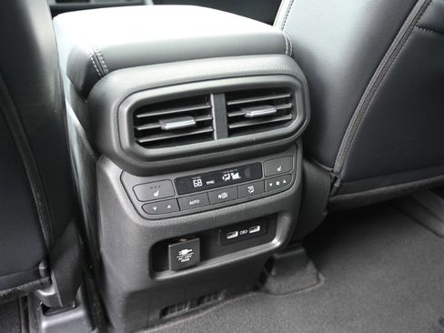 Used 2023 Honda Pilot Elite image 21
