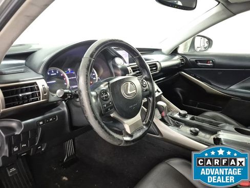 Used 2016 Lexus IS 200t w/ Premium Package RWD image 29