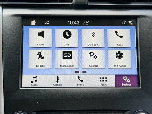 Used 2017 Ford Fusion SE w/ Fusion SE Technology Package FWD image 40