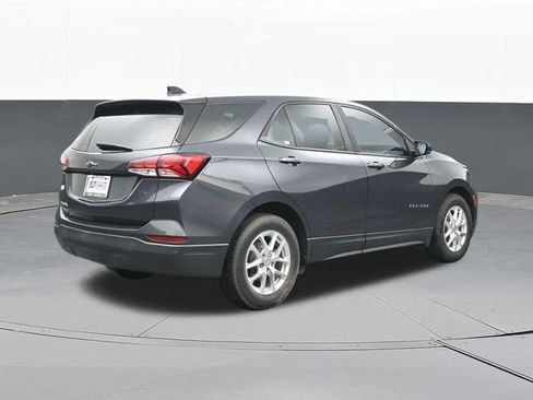 Used 2022 Chevrolet Equinox LS w/ Driver Confidence II Package FWD image 13