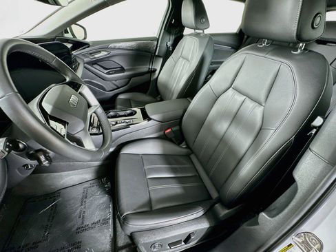 Used 2025 Audi A6 e-tron Premium RWD image 18