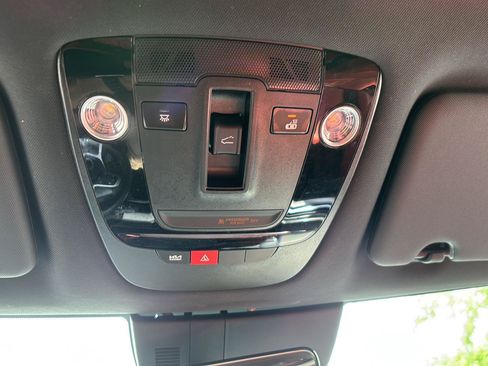 Used 2025 Kia Sportage SX FWD image 31
