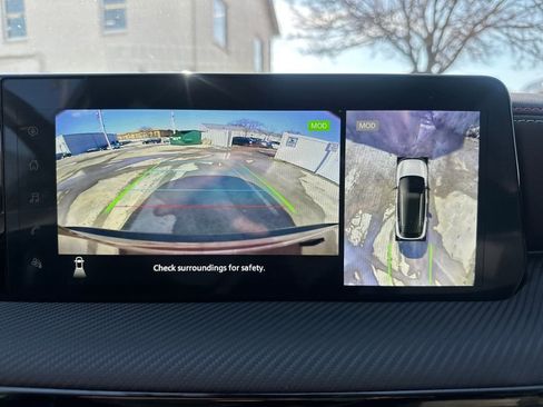 Certified 2025 Nissan Kicks SR image 16