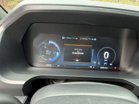 Used 2023 Ford F150 Lightning Lariat image 27