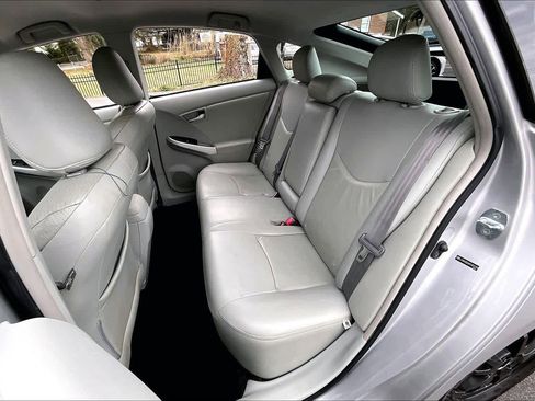 Used 2012 Toyota Prius Three image 18