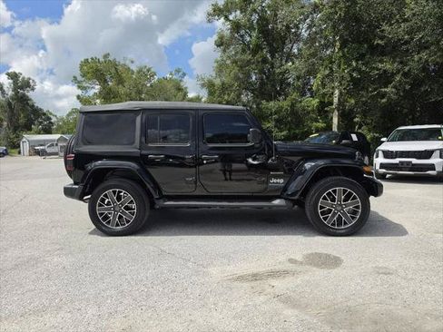 Certified 2023 Jeep Wrangler Unlimited Sahara AWD/4WD image 3