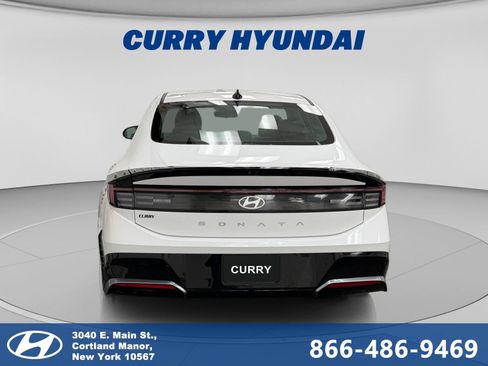 Used 2024 Hyundai Sonata SEL FWD image 4