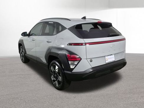 Used 2025 Hyundai Kona SEL AWD/4WD image 7