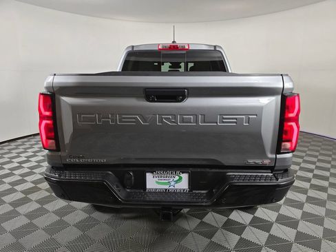 Used 2024 Chevrolet Colorado ZR2 w/ Technology Package AWD/4WD image 6