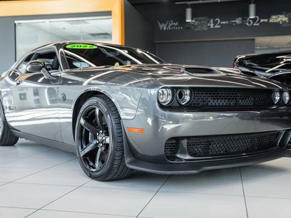 Used 2022 Dodge Challenger SRT Hellcat w/ SRT Black Package
