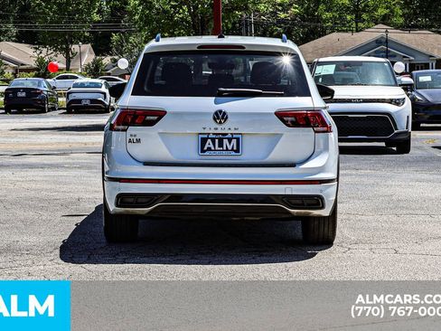 Used 2023 Volkswagen Tiguan SE R-Line FWD image 10