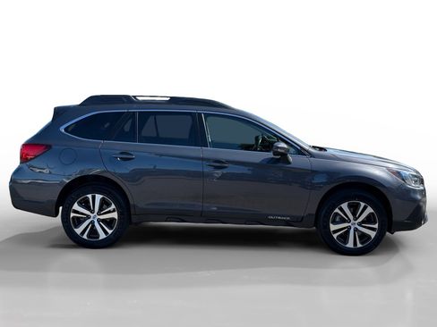 Used 2019 Subaru Outback 2.5i Limited image 6