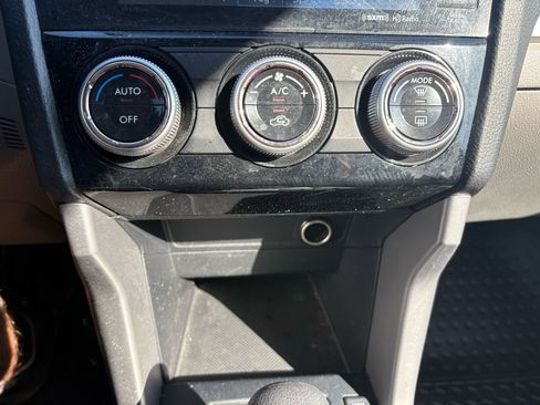 Used 2017 Subaru Forester 2.5i Premium image 33