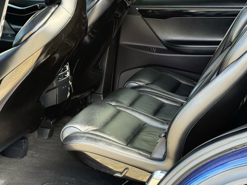 Used 2016 Tesla Model X 90D image 7