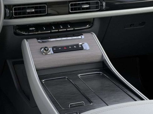 New 2025 Lincoln Aviator Reserve image 37