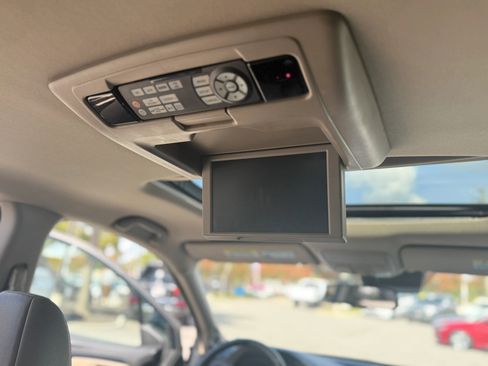 Used 2016 Honda Pilot Touring image 18