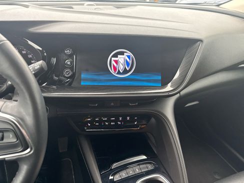 Used 2021 Buick Envision Essence image 8