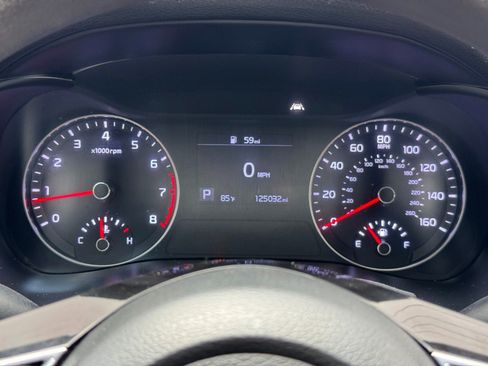 Used 2021 Kia Forte LXS FWD image 17