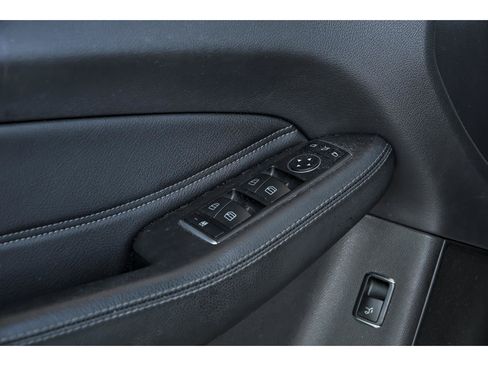Used 2019 Mercedes-Benz GLE 400 4MATIC image 10