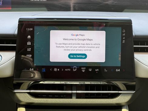 Used 2025 Lincoln Nautilus Reserve image 19