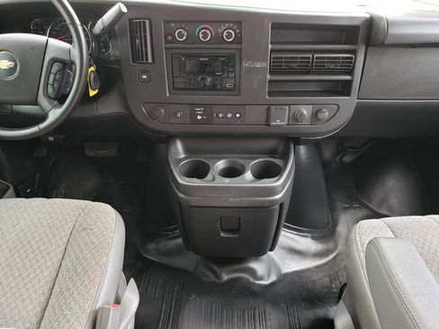 Used 2022 Chevrolet Express 3500 Extended w/ Driver Convenience Package RWD image 14