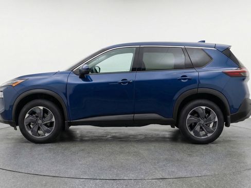Used 2025 Nissan Rogue SV FWD image 5
