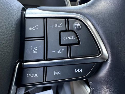 Used 2020 Toyota Highlander Limited image 15