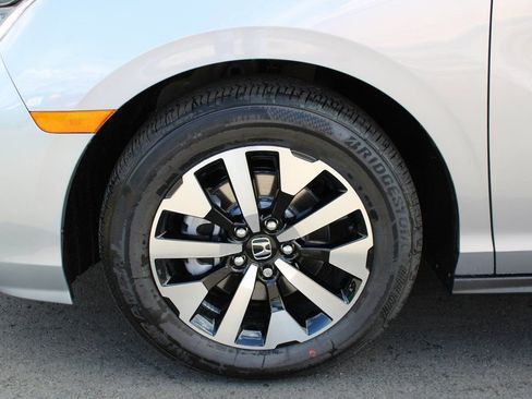 New 2026 Honda Odyssey EX-L image 6